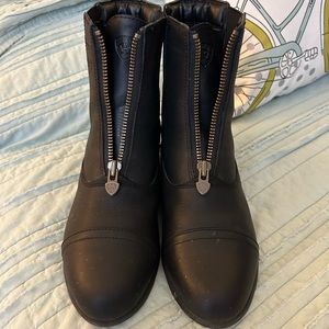 Ariat Scout Zip Paddock Boots size 8 Worn ONLY TWICE!!